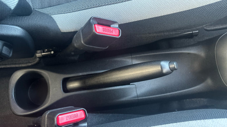 Toyota Aygo 1.0 VVT-i X-Play 5dr x-shift Petrol Hatchback